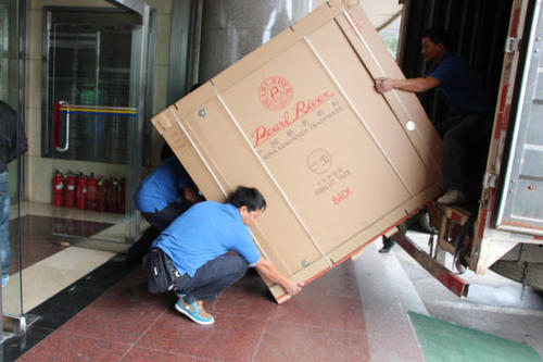 梅列钢琴贵重工艺品无忧运